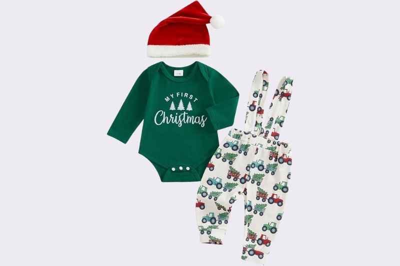 BeQeuewll Newborn Baby Boy Christmas Outfit displayed as a product image, featuring green festive romper and pants with Christmas tree and car motifs; cozy and soft holiday outfit for newborns and infants, perfect for Christmas photoshoots and festive celebrations.